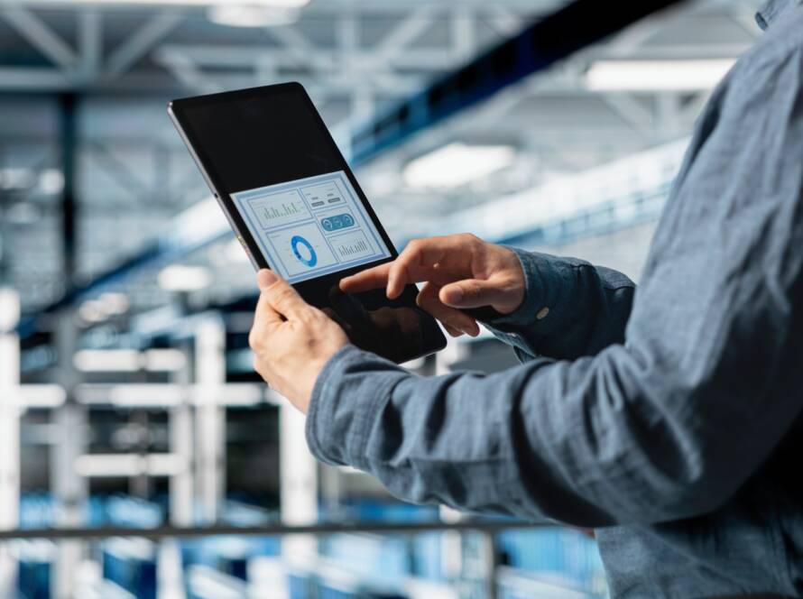 How Smart Warehouse Solutions Are Transforming Supply Chain Management